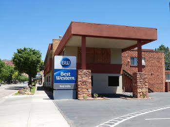 Western Red Hills Hotel 3*